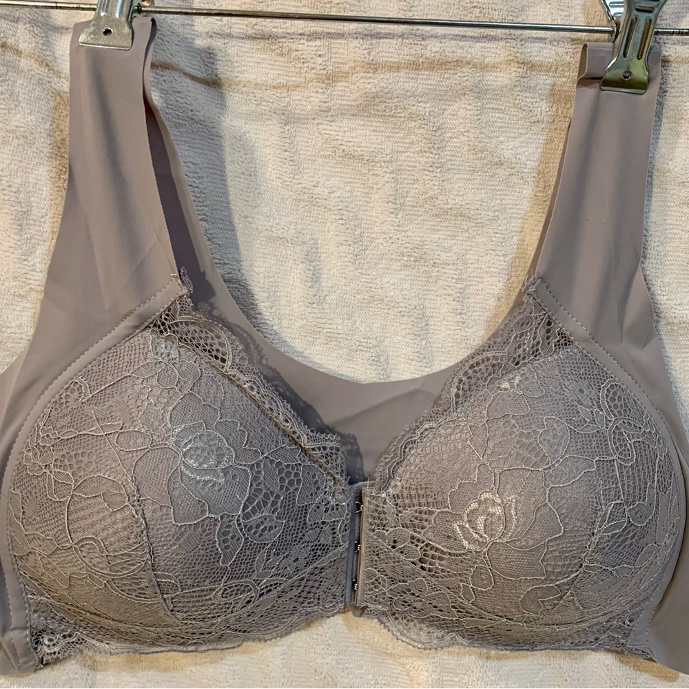 Front Hook Close Lightly Lined Bra - image 2